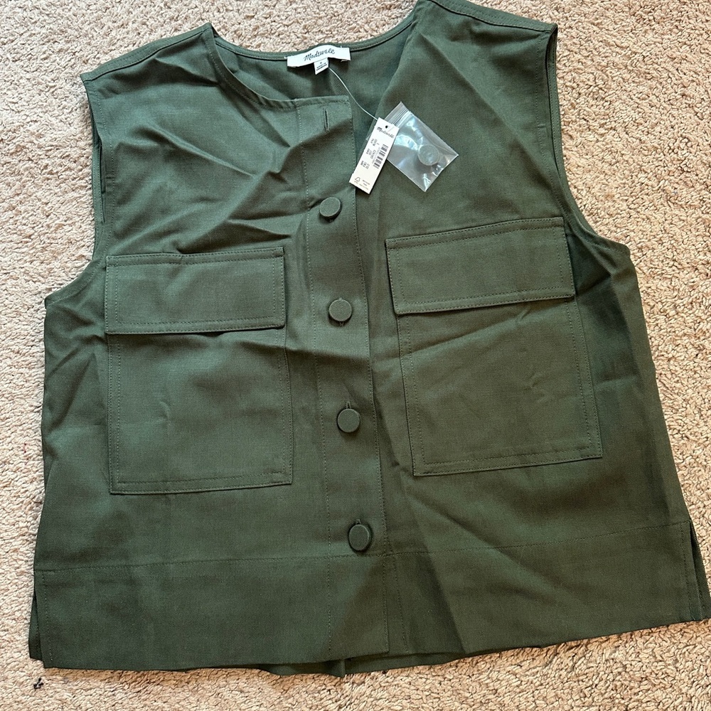 Madewell Olive Green Sleeveless Button-Up Top